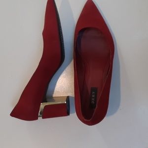 Dkny red and gold block heels size 10